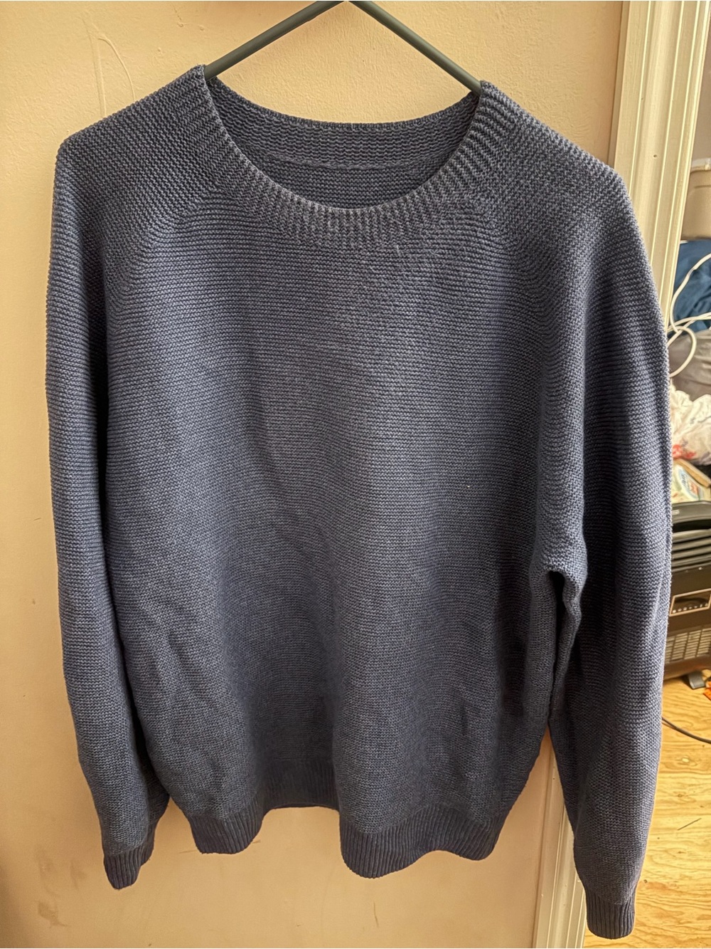 Uniqlo Men's Crewneck Sweater - Navy Blue